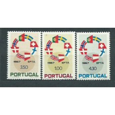 Portugal - Correo 1967 Yvert 1024/6 ** Mnh Banderas