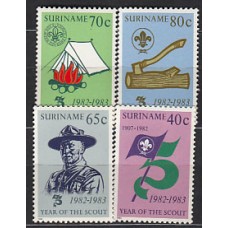Surinam - Correo 1983 Yvert 886/9 ** Mnh Scouts